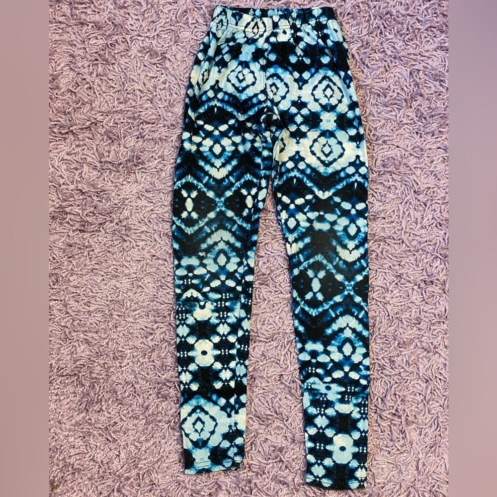 Hot Kiss girls blue tie dye buttery soft leggings size M 7/8